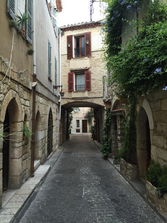 Maisonnette Medievale By Icasamia Antibes Room photo